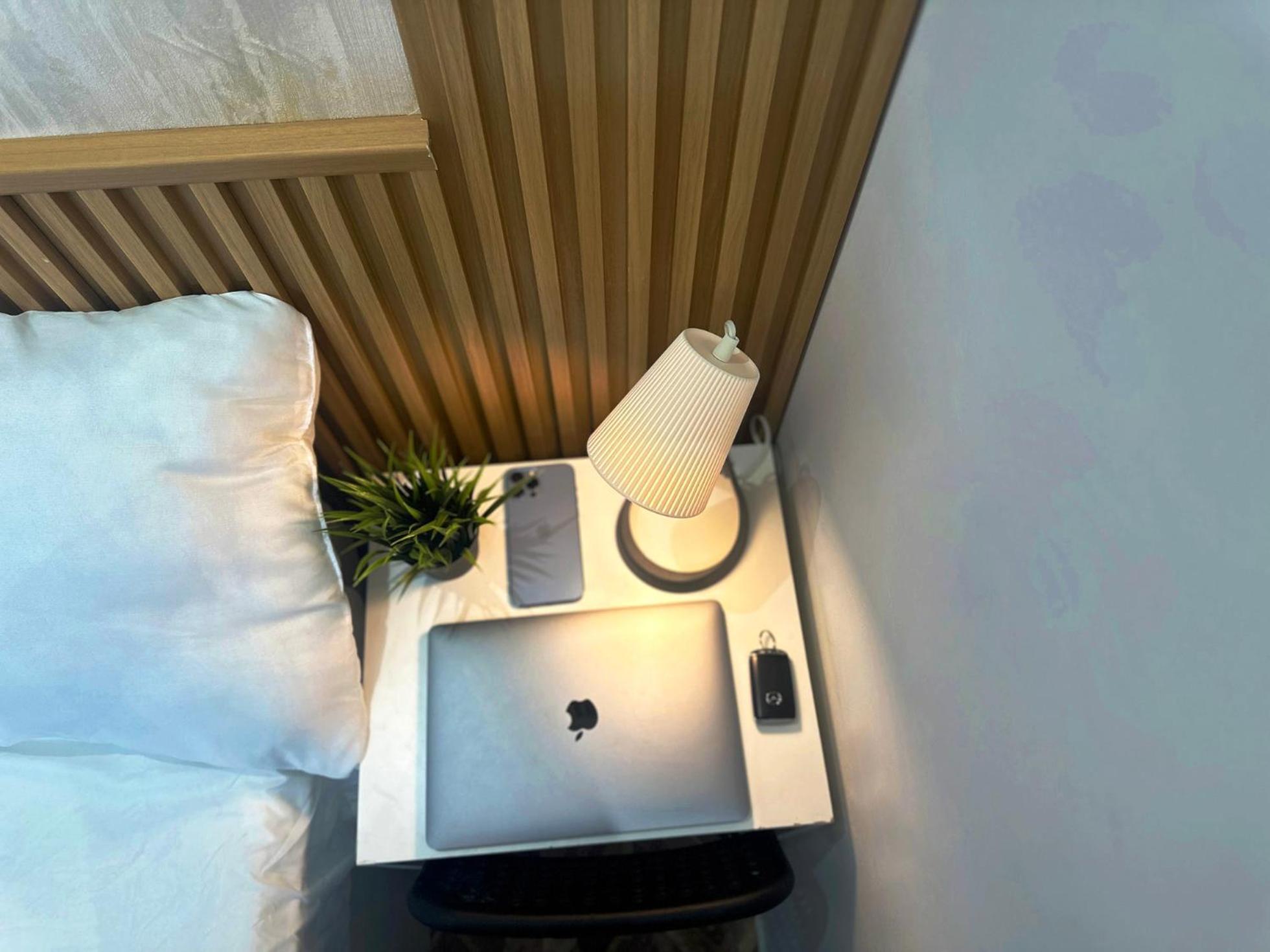 Quiet Partition Room In Tecom Barsha Heights Dubai Dış mekan fotoğraf