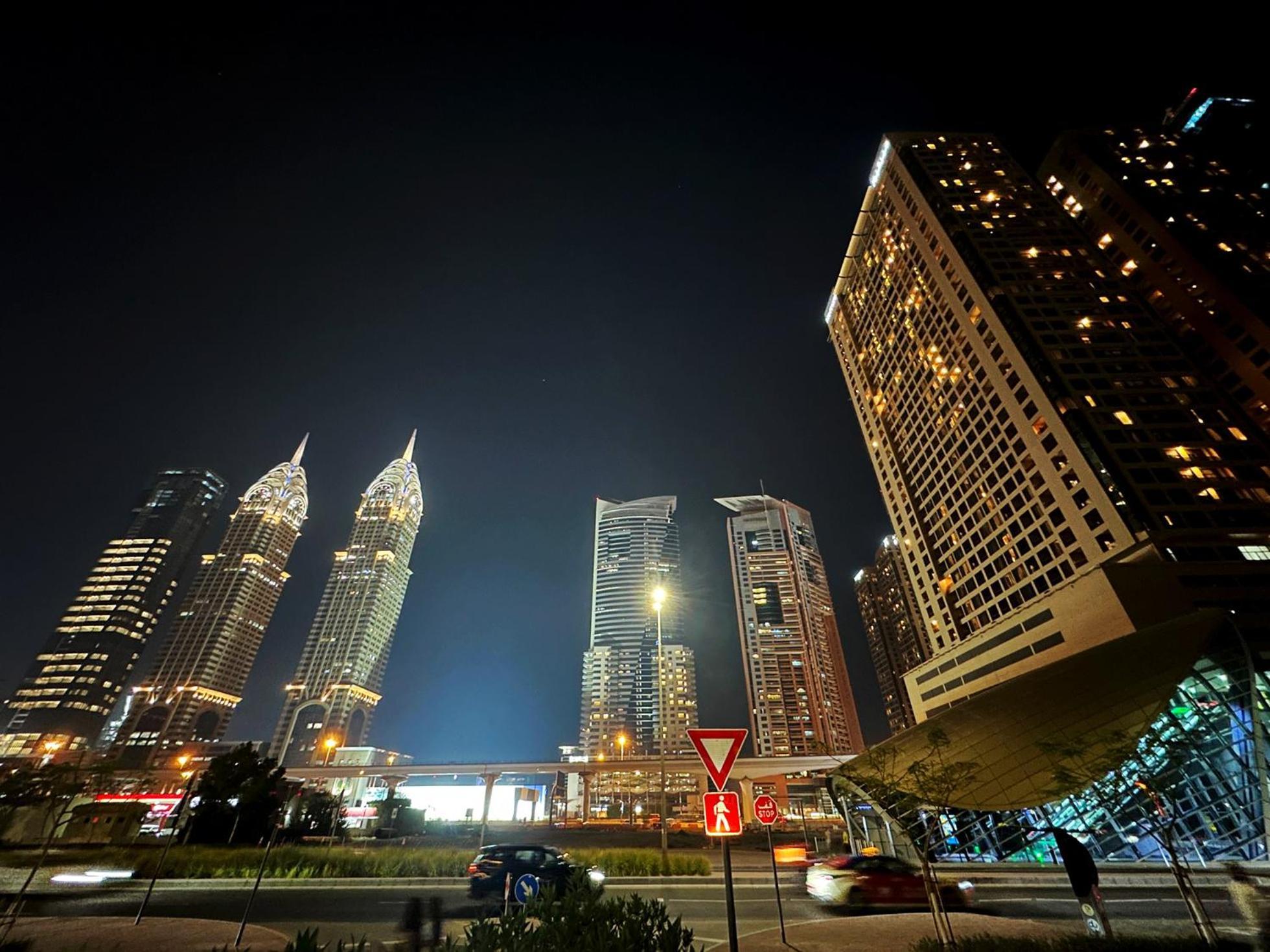 Quiet Partition Room In Tecom Barsha Heights Dubai Dış mekan fotoğraf